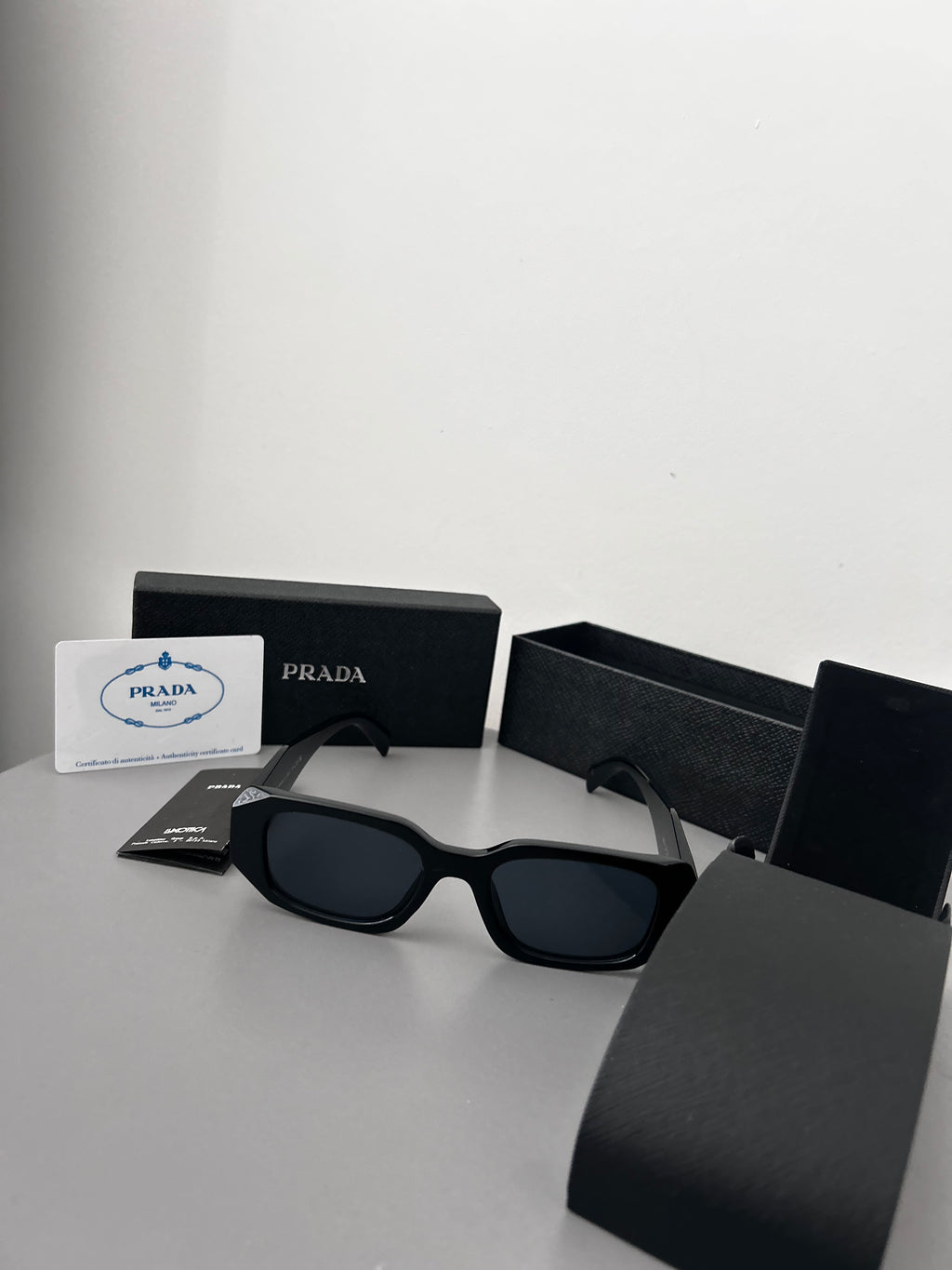 UNISEX SUNGLASSES